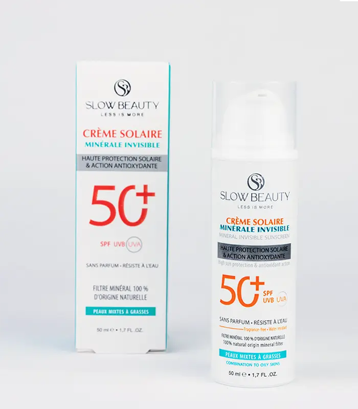 Crème-solaire-peaux mixtes à grasses Crème solaire minérale invisible SPF 50+ Slow Beauty pour peaux mixtes à grasses