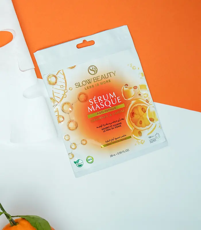 sérum-masque -anti-fatigue Masque visage anti-fatigue Slow Beauty à la vitamine C et caféine pour revitaliser la peau
